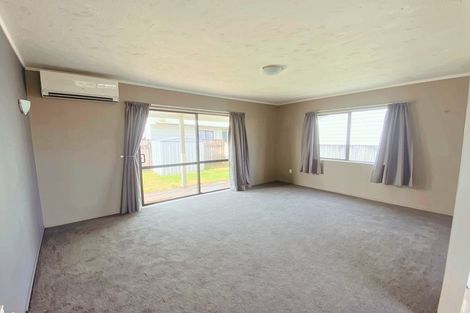 Photo of property in 9a Pukeko Street, Paraparaumu, 5032