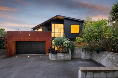 Photo of property in 272 Cannon Hill Crescent, Mount Pleasant, Christchurch, 8081