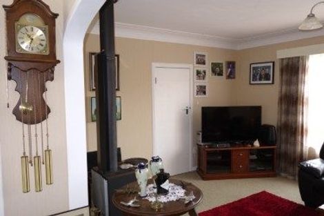 Photo of property in 1 Huia Street, Foxton Beach, Foxton, 4815
