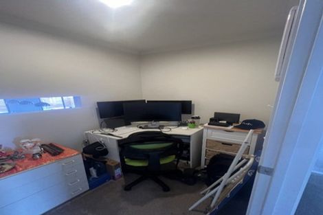 Photo of property in 33 Shrule Place, Huntington, Hamilton, 3210