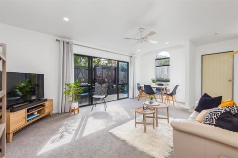 Photo of property in 23/5 Brixton Road, Manly, Whangaparaoa, 0930