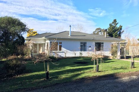 Photo of property in 14 Bluff Hill Road, Waianakarua, Oamaru, 9495