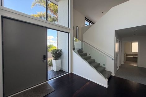 Photo of property in 100a Lake Road, Northcote, Auckland, 0627