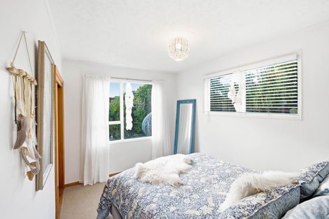 Photo of property in 2/2 Lomax Place, Islington, Christchurch, 8042