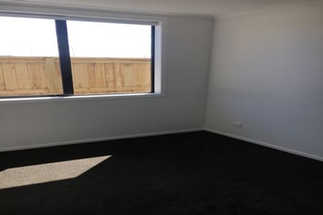 Photo of property in 37 Livingstone Drive, Papamoa Beach, Papamoa, 3118