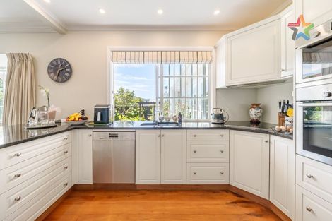 Photo of property in 67 Queens Grove, Hutt Central, Lower Hutt, 5010