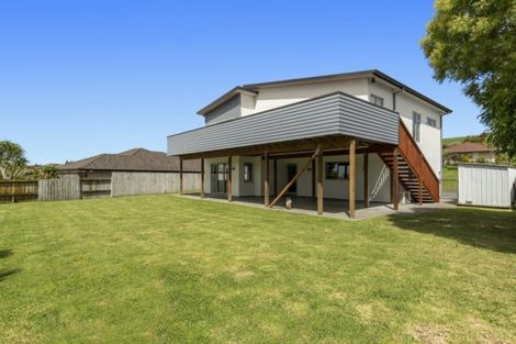 Photo of property in 12 Haden Place, Omokoroa, 3114