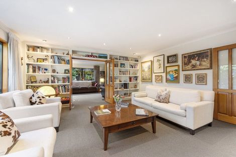 Photo of property in 5b Regency Crescent, Redwood, Christchurch, 8051