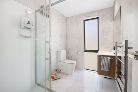 Photo of property in 42 Arran Point Parade, Orewa, 0931