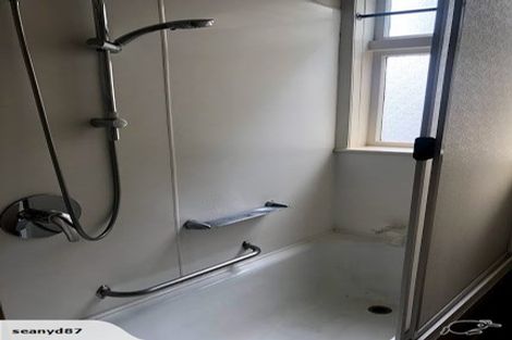 Photo of property in 108 Oriental Parade, Oriental Bay, Wellington, 6011