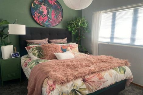 Photo of property in 7a-b Jull Crescent, Waipukurau, 4200