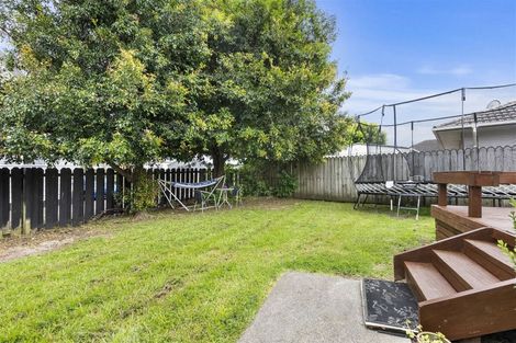 Photo of property in 1/12 Aurea Avenue, Pakuranga, Auckland, 2010