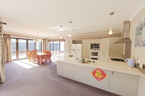 Photo of property in 30 Sandwich Road, St Andrews, Hamilton, 3200