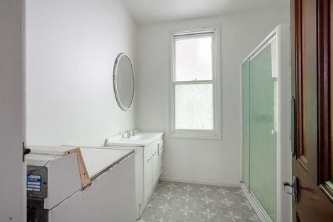 Photo of property in 21 Exeter Street, Lyttelton, 8082