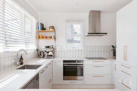 Photo of property in 5 Windsor Road, Bellevue, Tauranga, 3110