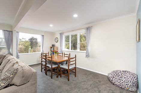 Photo of property in 31 Wyndham Road, Pinehaven, Upper Hutt, 5019
