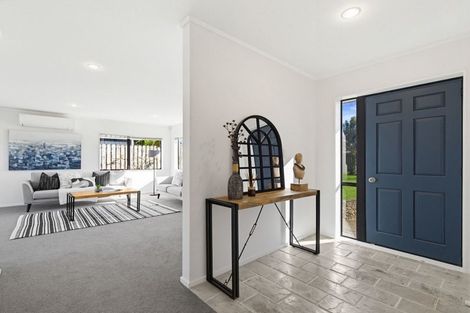 Photo of property in 23 Brookesmith Drive, Waiuku, 2123