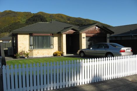Photo of property in 38b Bauchop Road, Waterloo, Lower Hutt, 5011