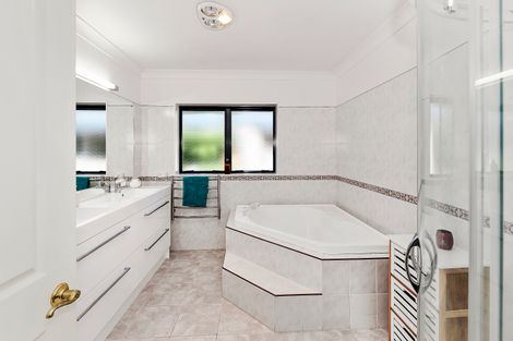 Photo of property in 188 Settlement Road, Papakura, 2110