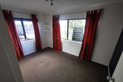 Photo of property in 58 Frobisher Street, Island Bay, Wellington, 6023