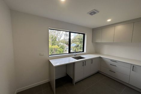 Photo of property in 8b Lynn Road, Bayview, Auckland, 0629