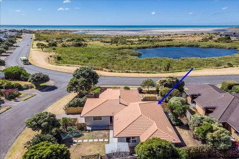 Photo of property in 1 Sandpiper Court, Paraparaumu Beach, Paraparaumu, 5032