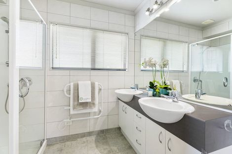 Photo of property in 121 Alec Craig Way, Gulf Harbour, Whangaparaoa, 0930