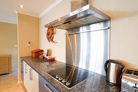 Photo of property in 18 Andre Rise, Stanmore Bay, Whangaparaoa, 0932