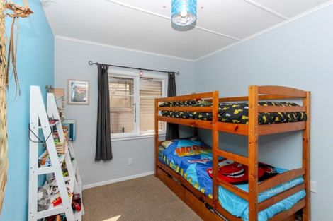 Photo of property in 33 Pembroke Street, Westown, New Plymouth, 4310