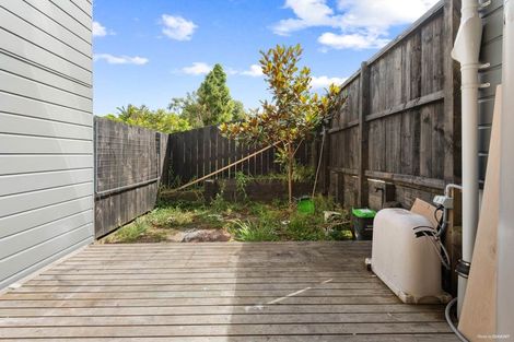 Photo of property in 55e Redwood Drive, Massey, Auckland, 0614