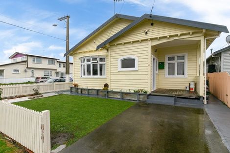 Photo of property in 71 Kauri Street, Miramar, Wellington, 6022