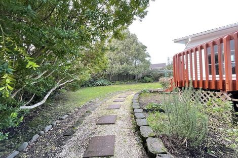 Photo of property in 13 Webb Place, Forrest Hill, Auckland, 0620