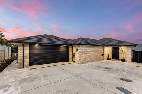 Photo of property in 27 Topsail Way, Whitby, Porirua, 5024