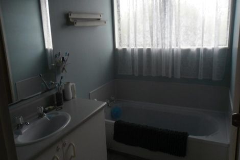 Photo of property in 11 Spackman Crescent, Paraparaumu, 5032