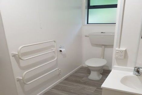 Photo of property in 2/14 Doris Gordon Crescent, Crofton Downs, Wellington, 6035