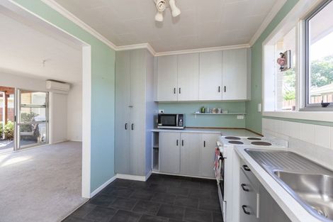 Photo of property in 114b Hillcrest Road, Raumati Beach, Paraparaumu, 5032