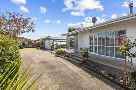 Photo of property in 13 Rangiatea Street, Paraparaumu Beach, Paraparaumu, 5032