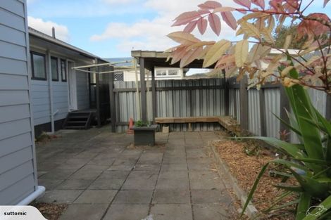 Photo of property in 75a Willis Road, Papakura, 2110