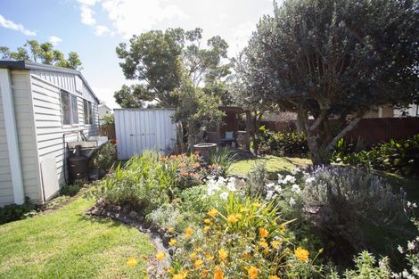 Photo of property in 8 Seaview Avenue, Te Puru, Thames, 3575