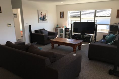 Photo of property in 39a Bay Street, Red Beach, 0932