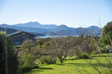 Photo of property in 71a Moana View Road, Waikawa, Picton, 7220