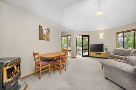 Photo of property in 2/113 Avonhead Road, Avonhead, Christchurch, 8042