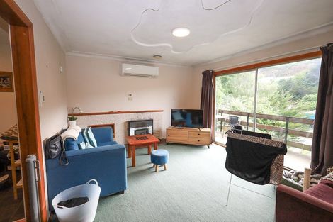 Photo of property in 344 Kaikorai Valley Road, Bradford, Dunedin, 9011