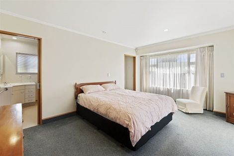 Photo of property in 17 Claremont Rise, Levin, 5510