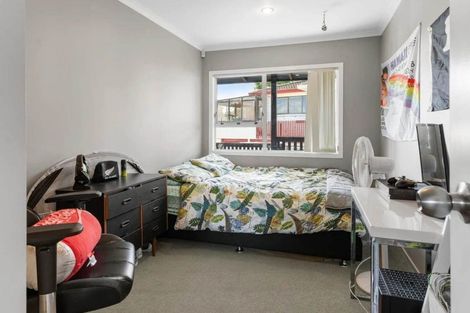 Photo of property in 152 Everglade Drive, Totara Heights, Auckland, 2105