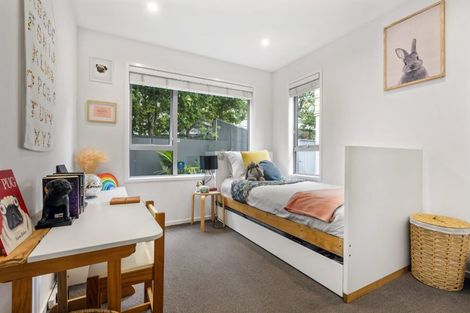 Photo of property in 4/22 North Avenue, Narrow Neck, Auckland, 0624