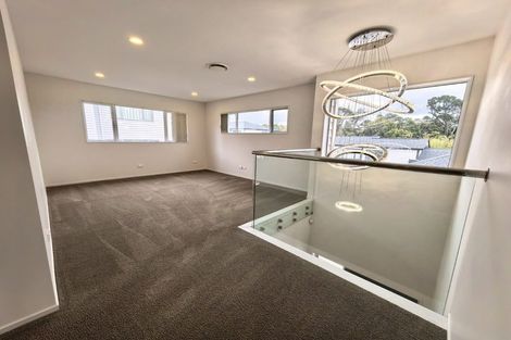 Photo of property in 8b Albany Highway, Greenhithe, Auckland, 0632