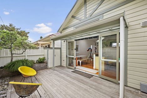 Photo of property in 153c Grant Road, Thorndon, Wellington, 6011