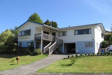 Photo of property in 2/7 Oldham Place, Browns Bay, Auckland, 0630