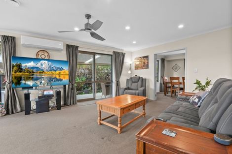 Photo of property in 35 Karo Street, Ruakaka, 0116